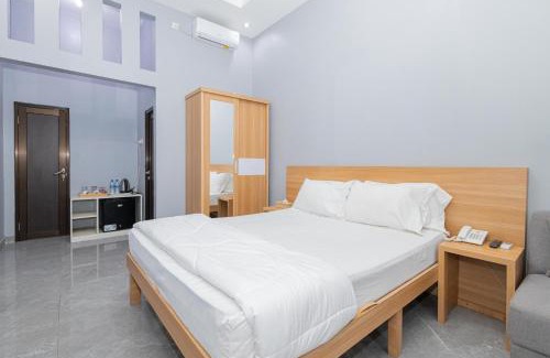Java Hotel | Villa Three King FM Mitra RedDoorz
