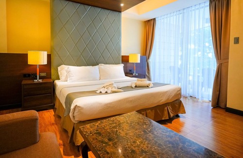 Tawala Hotel | Villa Tomasa Alona Kew