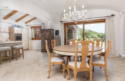 Cannigione Villa | Villa Topazio 200 mq. 5 dormitorios 4 baños, piscina, vista al mar.