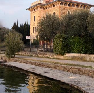Magugnago Casa | Villa Torre - Atmosfera Romantica