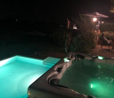 Certaldo Villa | VILLA TOSCANA - PISCINA PRIVATA E JACUZZI -CERTALDO