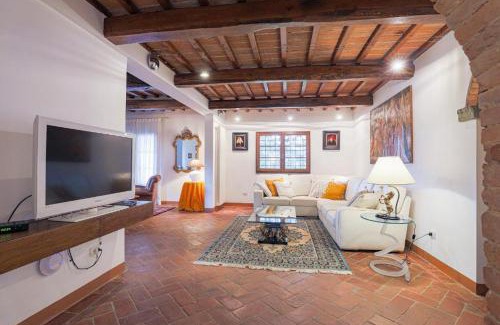 Certaldo Villa | VILLA TOSCANA - PISCINA PRIVATA E JACUZZI -CERTALDO