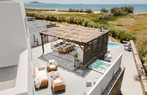 Maragas Villa | Villa Tranquilla - Beach House, Seaview, Pool & Jacuzzi
