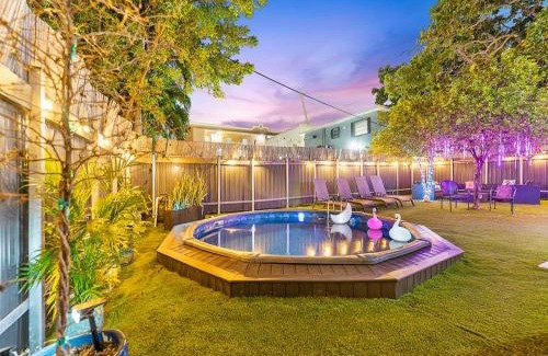 East Little Havana Casa | Villa Tranquillo Calle Ocho Pool & Hot Tub