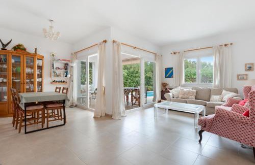 Coves Noves Casa | Villa Tres