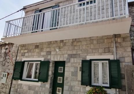 Kremena Apartamento | Villa Tri sulara