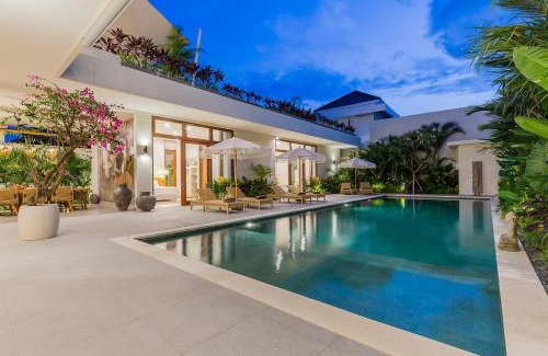 Nakula Villa | Villa Trindade 5BR, 15m Pool