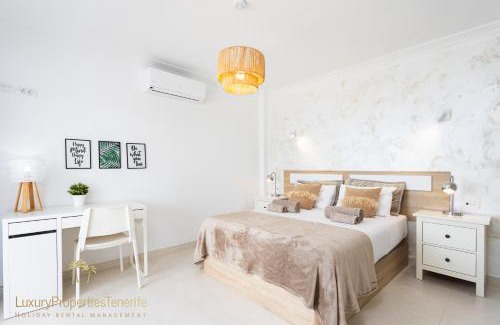 Costa Adeje Villa | Villa Tropical