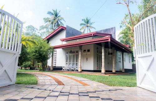 Balapitiya Casa | Villa Tropical Oasis