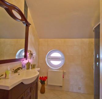 Leba Casa | Villa Tropikana