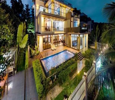 Ha Long Apartamento | Villa Tuần Châu 10 phòng ngủ - sát biển - bể bơi - sân vườn BBQ
