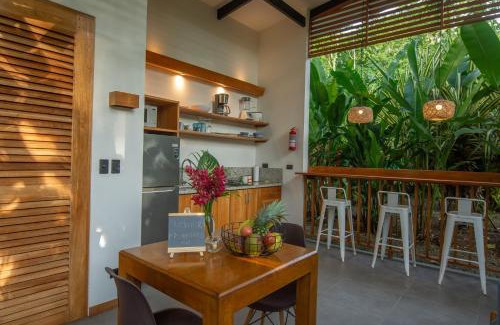 Chiguata Casa | Villa Tucán Pool - 10-Min Walk to Shore