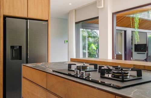 Babakan Villa | Luxe & Modern 3BR Villa Uni