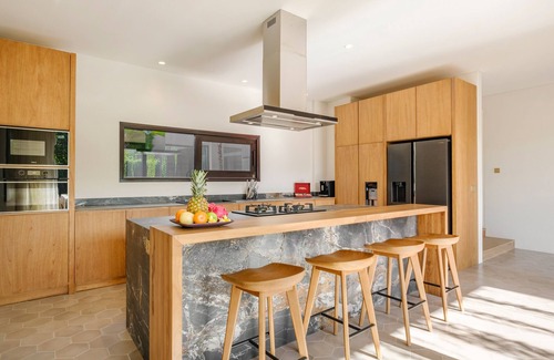 Babakan Villa | Luxe & Modern 3BR Villa Uni