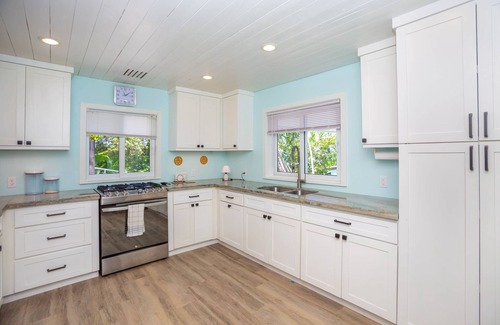 Sandy Bay Casa | Villa Valentina- Comfortable home with stunning views and pool!