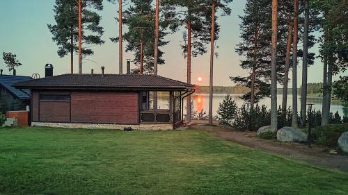 Tahkovuori Villa | Villa Valkama with optional beach sauna + jacuzzi
