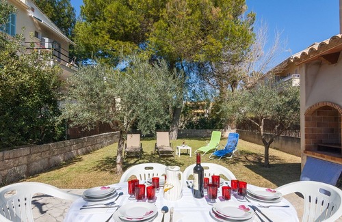 Alcudia Cabaña | Villa Vallespir - Bonito chalet con jardín y terraza a 200 metros de la playa