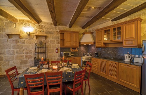 Misraħ Strejnu Villa | Villa Valletta - Charming & traditional villa With private pool and garden