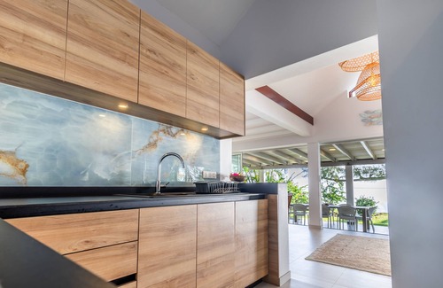 Moorea-Maiao Villa | Villa Vanaki - Beautiful Beachfront Villa 4BR w/ AC