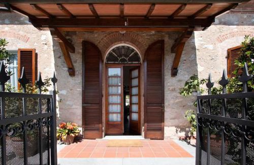 Forte dei Marmi Villa | Villa Vanna - the ancient Forte just in the center