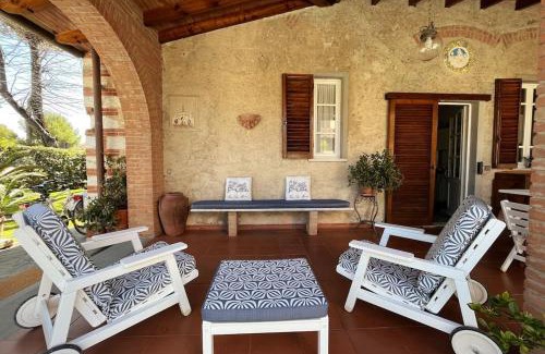 Forte dei Marmi Villa | Villa Vanna - the ancient Forte just in the center