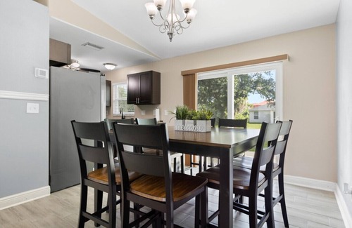 Lehigh Acres Casa | Villa Varges - Be our Guest!