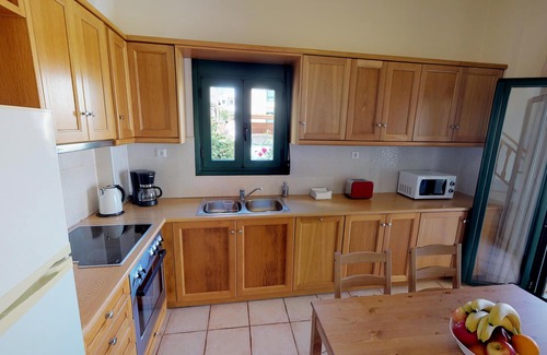 Asprouliani Villa | Villa Vasia. Two comfortable villas, with private swimming pool.