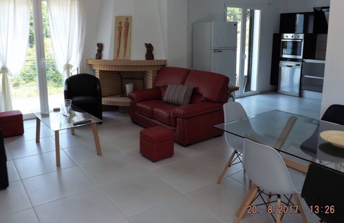 Dhrakata Villa | Villa Verde última antes de la playa de Myrtos