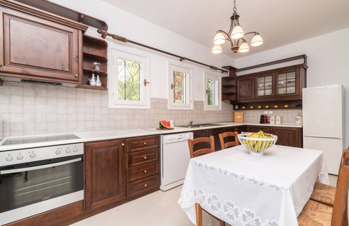 Ano Vasilikos Otro | Villa Verdi Your Family Oasis!