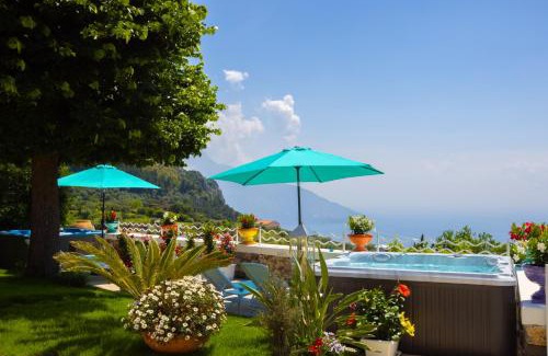 San Pietro Cama Y Desayuno | Villa Veronica Luxury Suite in Amalfi coast