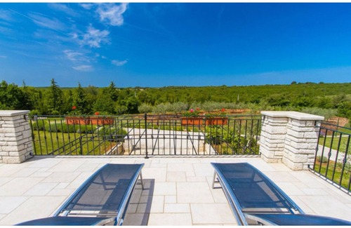 Rebici Villa | Villa Veronika Rebići with swimming pool 2 km from the beach