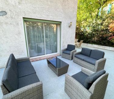 Roquebrune-Cap-Martin Villa | Villa Victoria #8 persons #3 Bedrooms #Terrace # garage Beach - Calm and Clim
