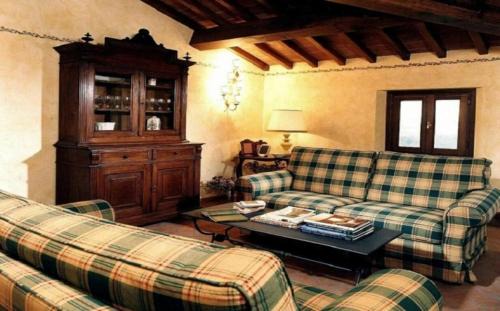 Montaione Villa | Villa Vignola by Halldis