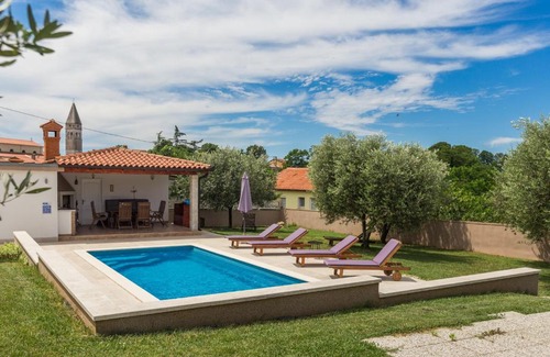 Kastelir Villa | Villa Viktoria