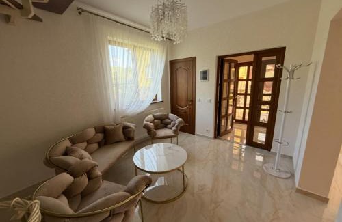Yasinya Villa | Villa Viktoria