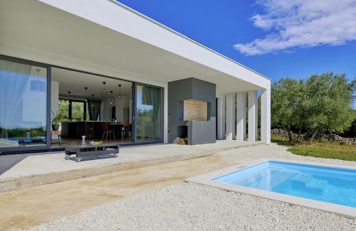 Salambati Villa | Villa Vinci in Smoljanci (Haus für 4 Personen)