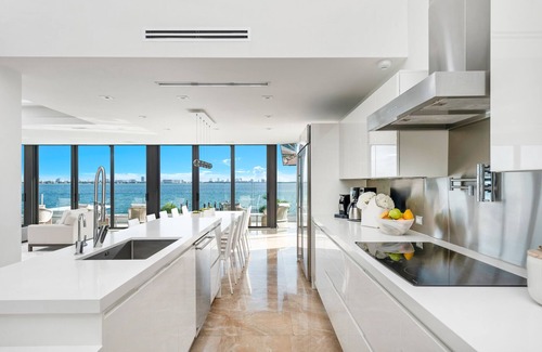 North Bay Village Villa | Villa Violette by Sobevillas-Enjoy the Breathtaking Open Bay Views