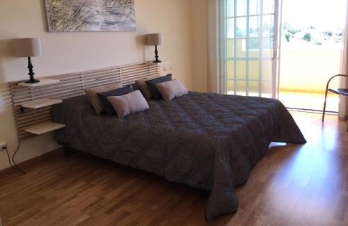 Olhao Cama Y Desayuno | Villa Vista Mar Piscina Suites