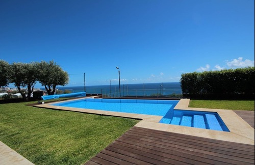 Sao Martinho Casa | Villa Vitória by LovelyStay