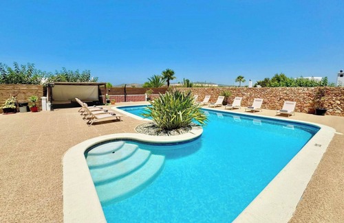 Bahía de San Antonio Villa | ⭐⭐⭐⭐⭐ PASEO A LA PLAYA / gran piscina privada / BBQ