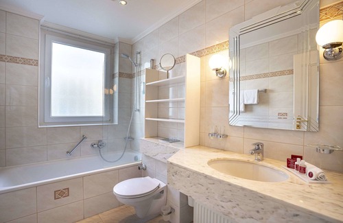 Westend-Sud Hotel | Villa Westend Hotel an der Messe GmbH