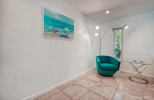Caloosahatchee Villa | Villa White Shell - beautiful 4 bedroom holiday villa with great boat access
