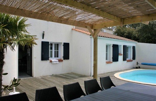 Saint-Vincent-sur-Jard Villa | Villa con piscina climatizada cerca del mar y el bosque