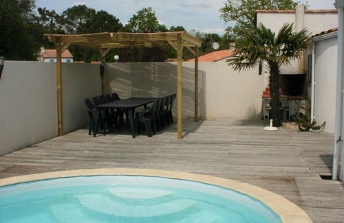 Saint-Vincent-sur-Jard Villa | Villa con piscina climatizada cerca del mar y el bosque