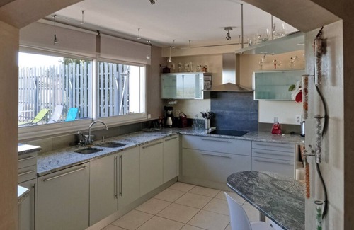 Les Hauts de Villeneuve Villa | Casa con Piscina por 10 personas a Villeneuve les Avignon (4 kms de Avignon)