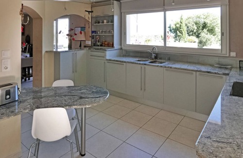 Les Hauts de Villeneuve Villa | Casa con Piscina por 10 personas a Villeneuve les Avignon (4 kms de Avignon)