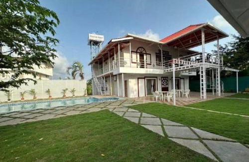Zirad Villa | Villa Wistaria