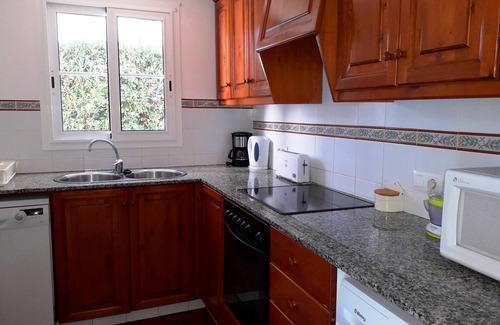 Cala Blanca Casa | VILLA PRIVADA CON PISCINA A SÓLO 100 METROS DE LA PLAYA. WIFI GRATUITO