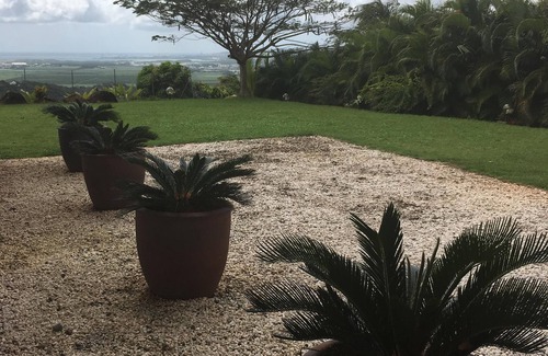 Le Lamentin Casa | Villa con una magnífica vista de la ciudad, el mar y la montaña.