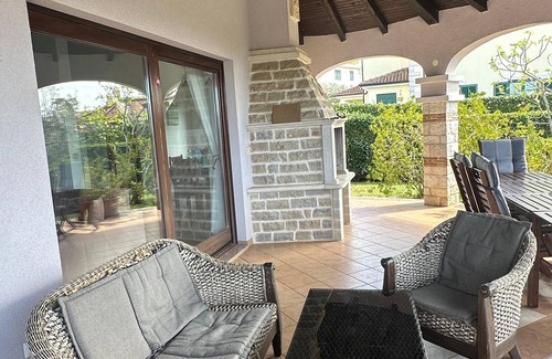 Zbandaj Villa | Villa con piscina de tranquilidad borde Pueblo Marco